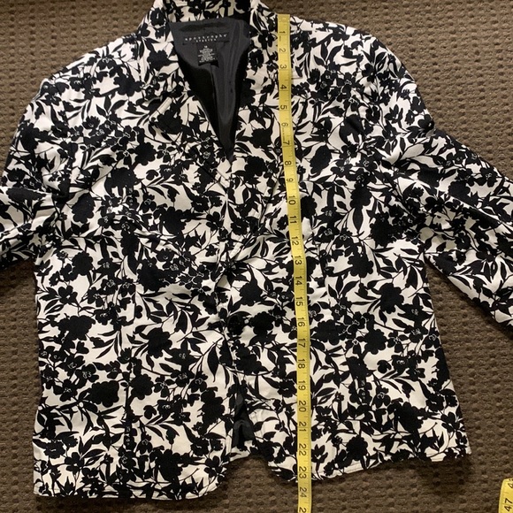 Apostrophe blazer size 12 - Picture 5 of 5